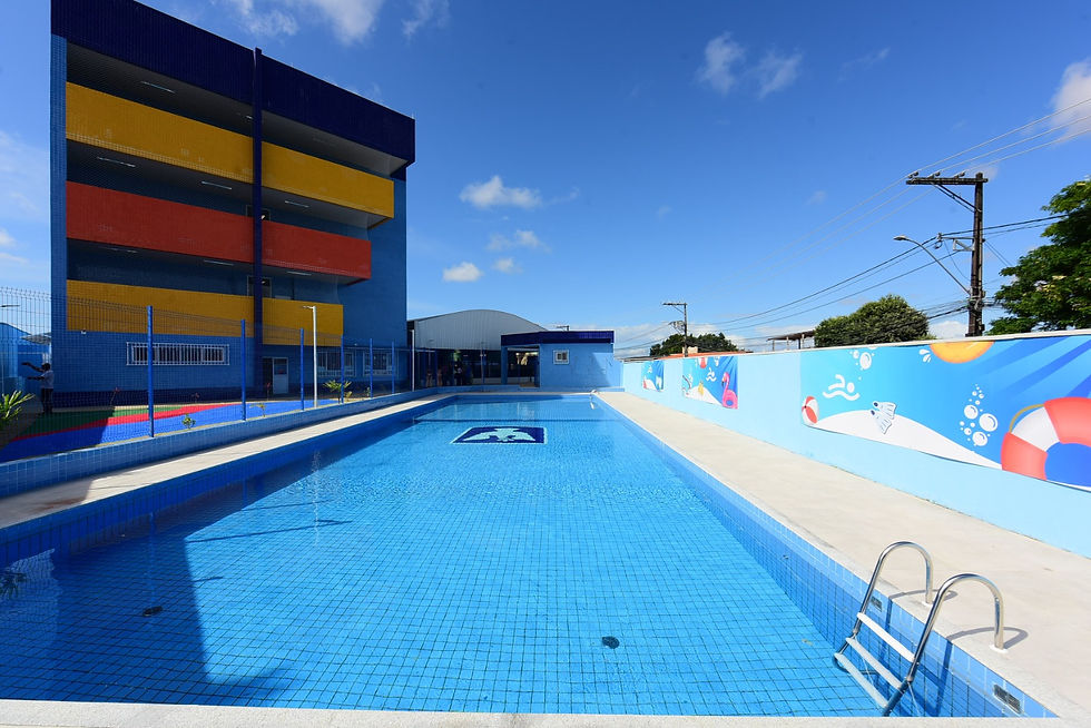 Prefeitura inaugura em Castelo Branco escola com piscina semiolímpica e capacidade para 1 mil alunos 