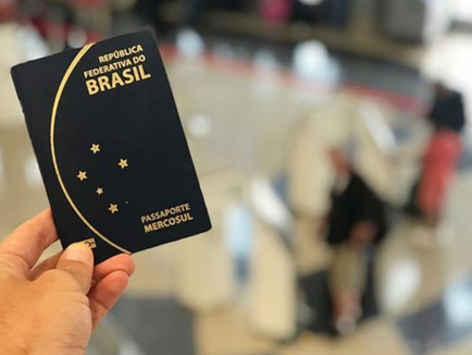 Brasileiro residente no exterior não precisa declarar Imposto de Renda no Brasil