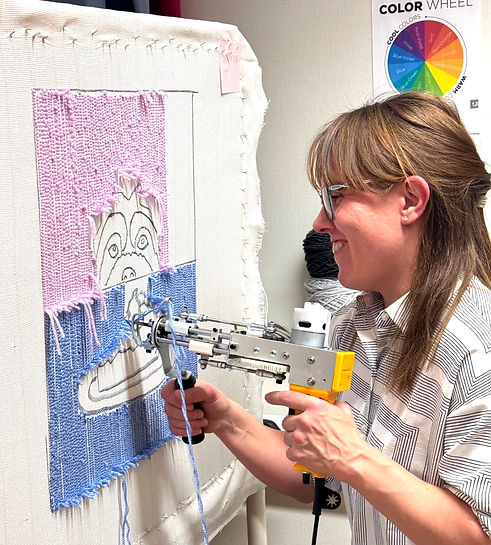 henkilö tuftaamassa