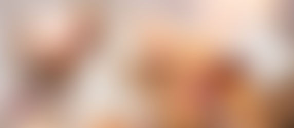 een boek, een kopje echte thee en kaarsen