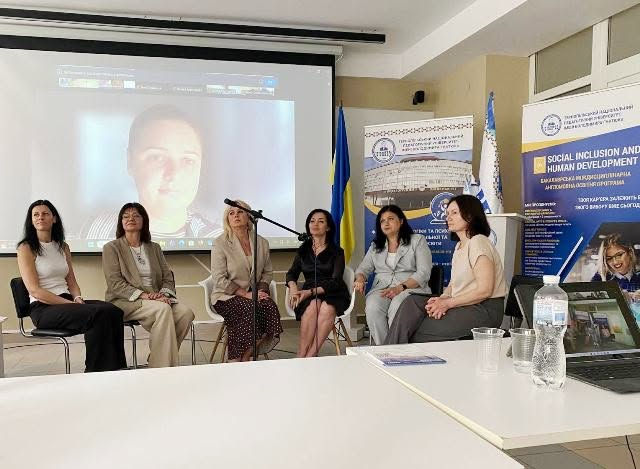 Розбудова інклюзивної освіти для дітей з інтелектуальними порушеннями: досвід, проблеми та перспективи