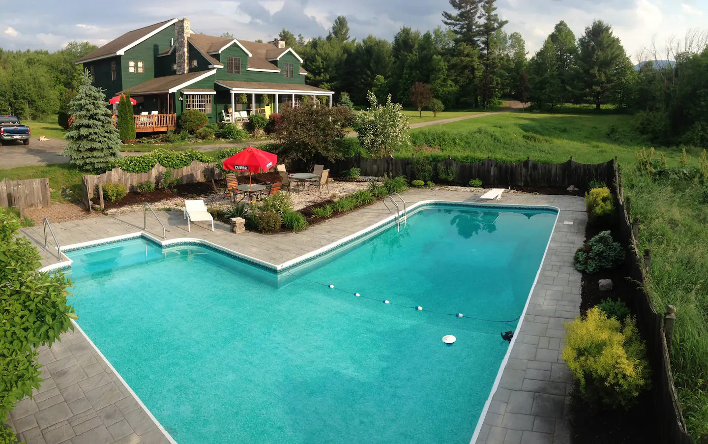 farmhouse and pool.webp