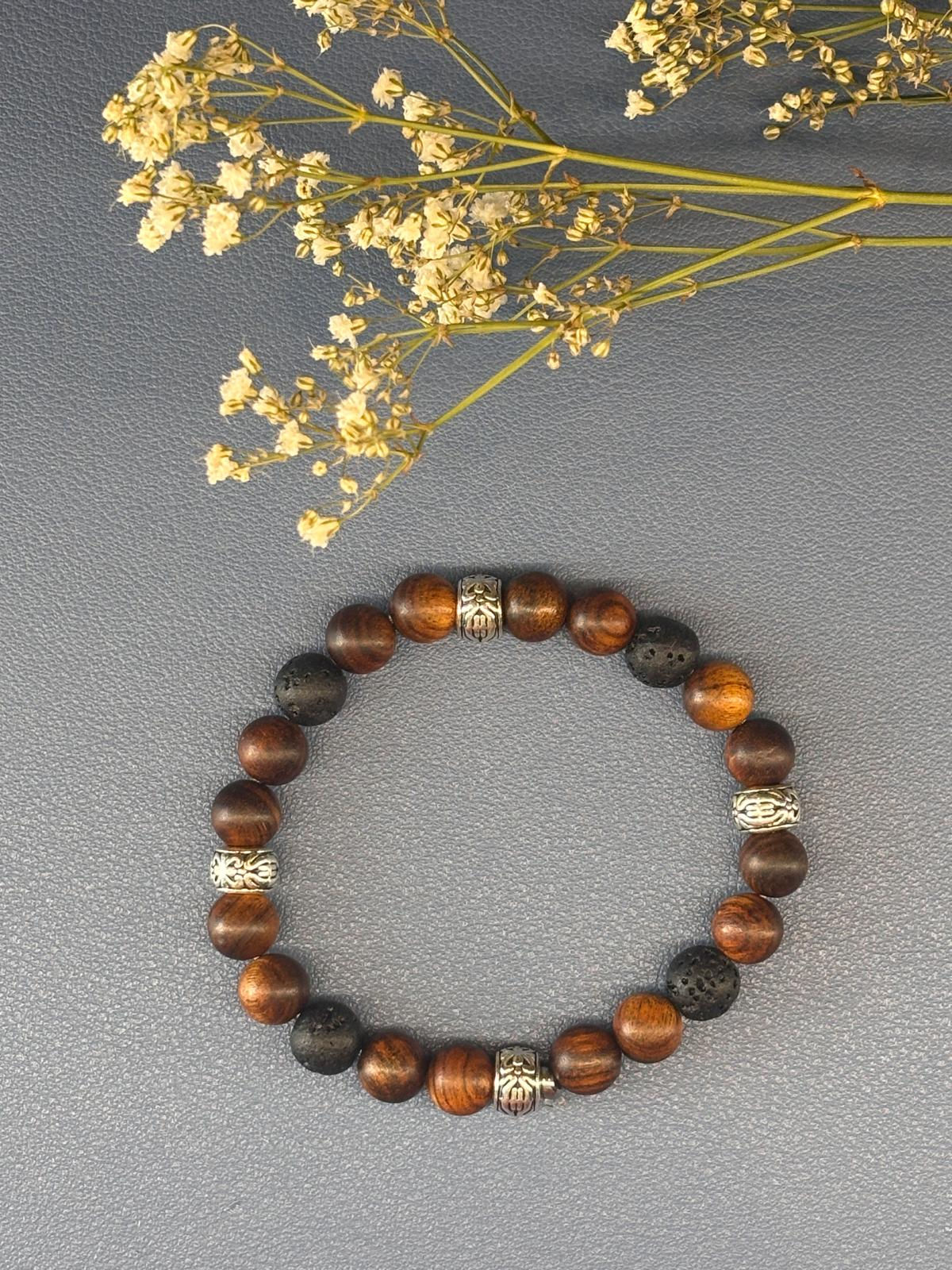 Bracelet de perles marron, pierre de lave noire et argentées