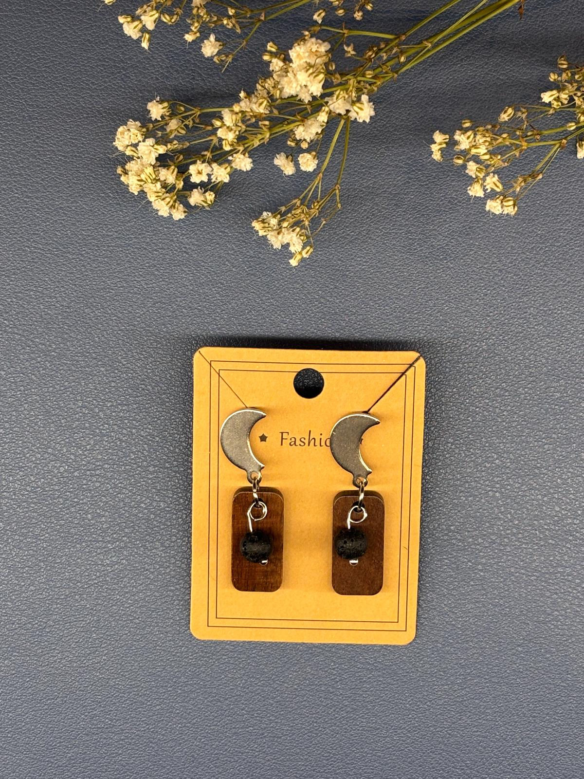 Boucles d'oreilles croissant de lune et bois