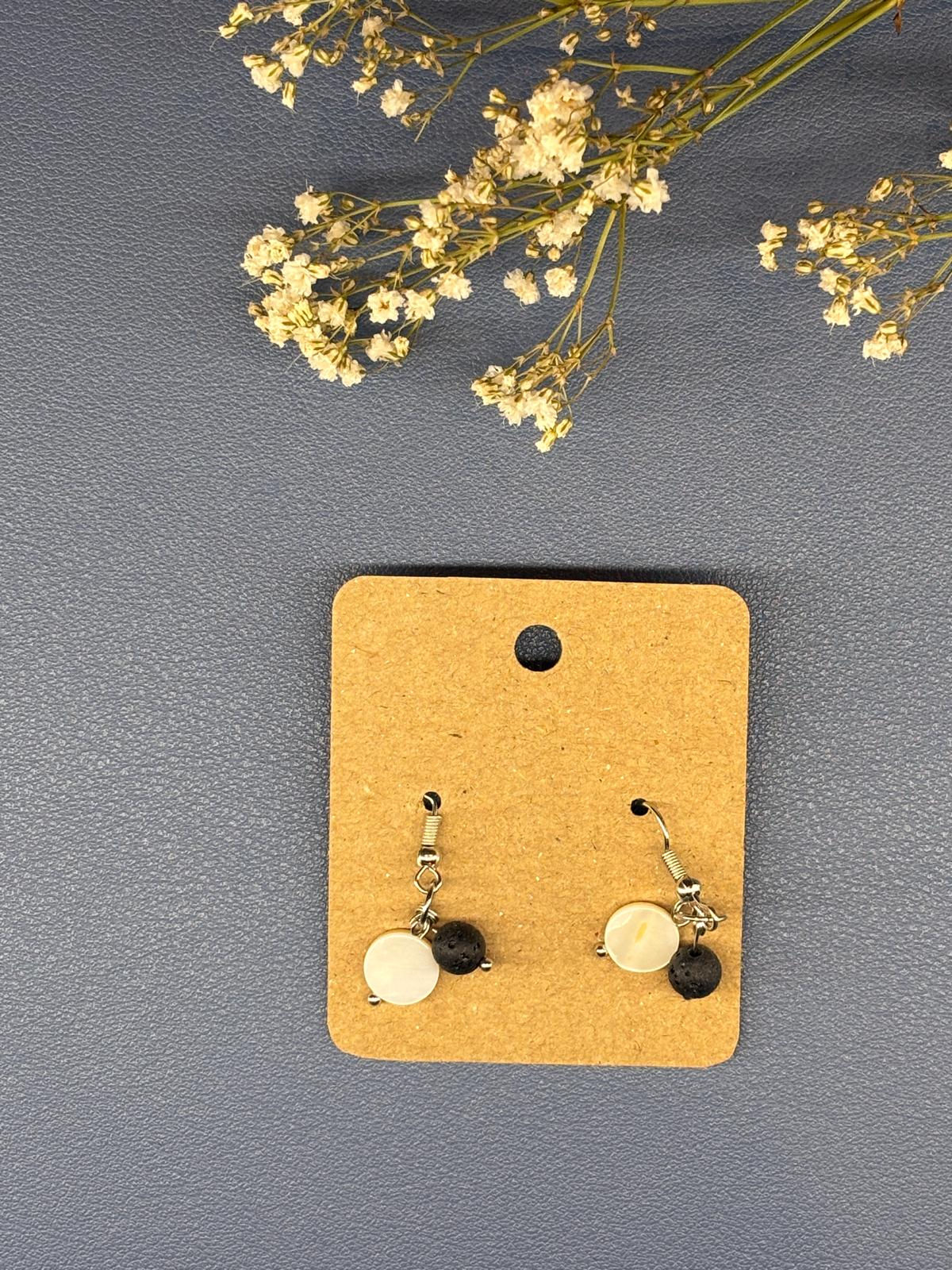 Boucles d'oreilles rondes en bois clair et foncé
