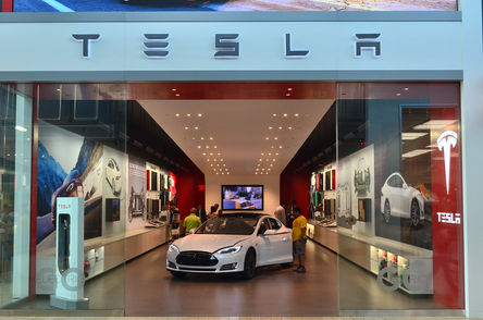tesla retail store at Yorkdale mall and lime ridge mall in toronto and hamilton