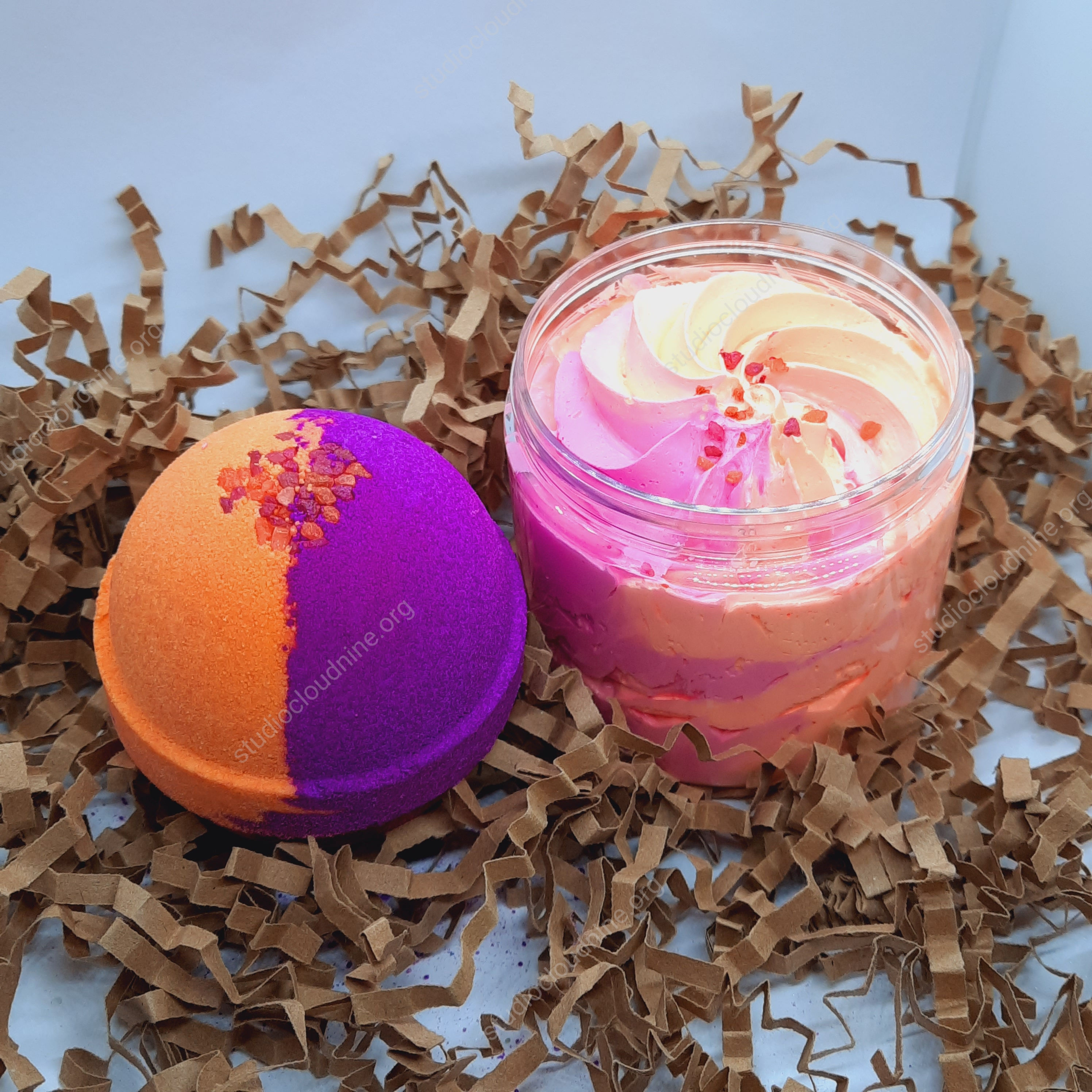 RHUBARB & ROSE /bath bomb & whipped soap