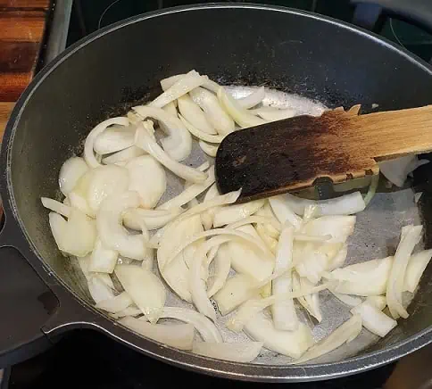 Onion for Moroccan Vegetable Tagine