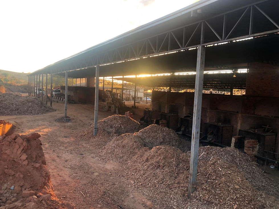 Miniatura: Fábrica de Cerâmica de tijolos de barro no interior de Minas Gerais Funcionando