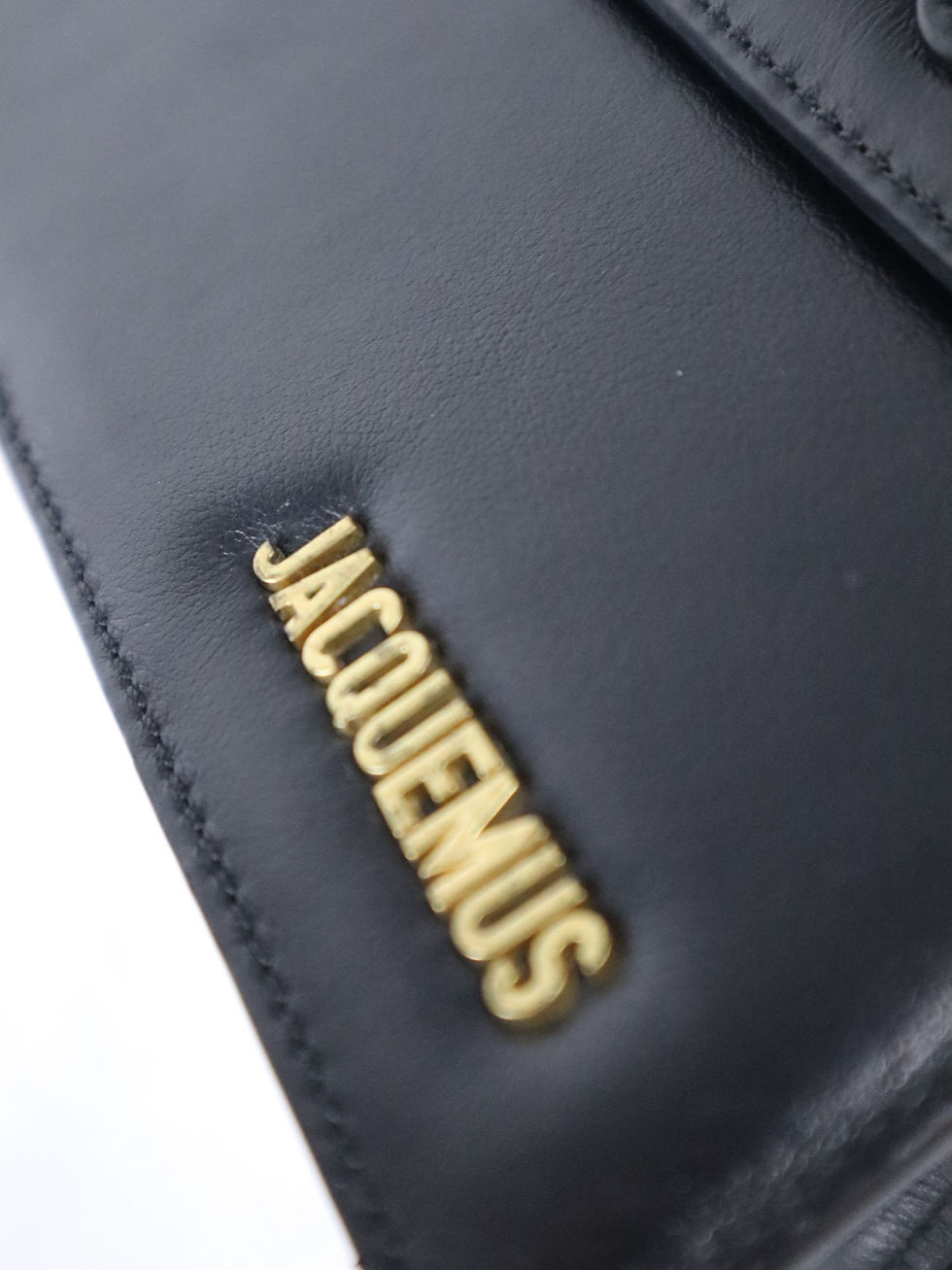 Thumbnail: Jacquemus Le Grand Chiquito Bag (First Edition)