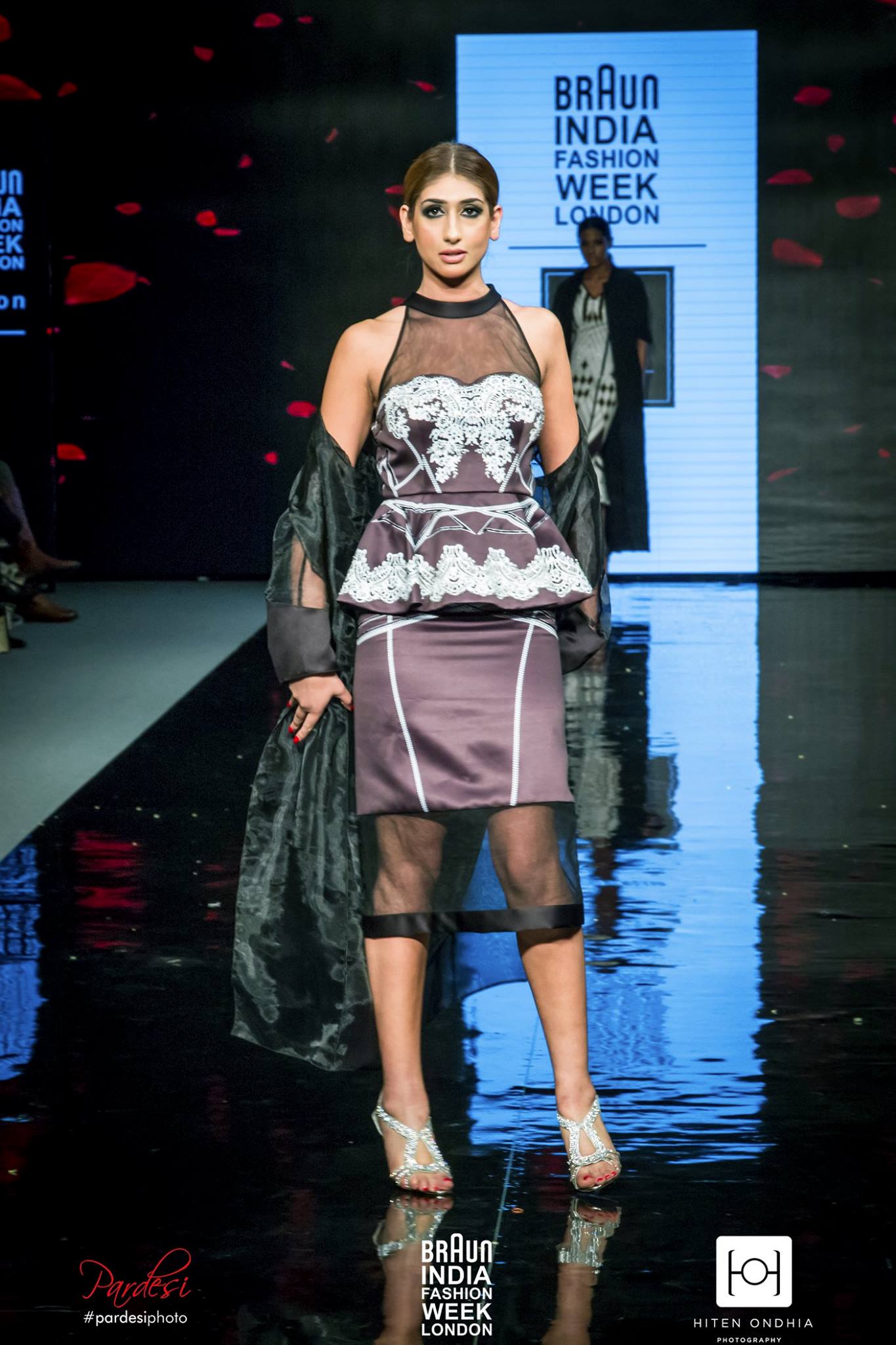LOOK 6