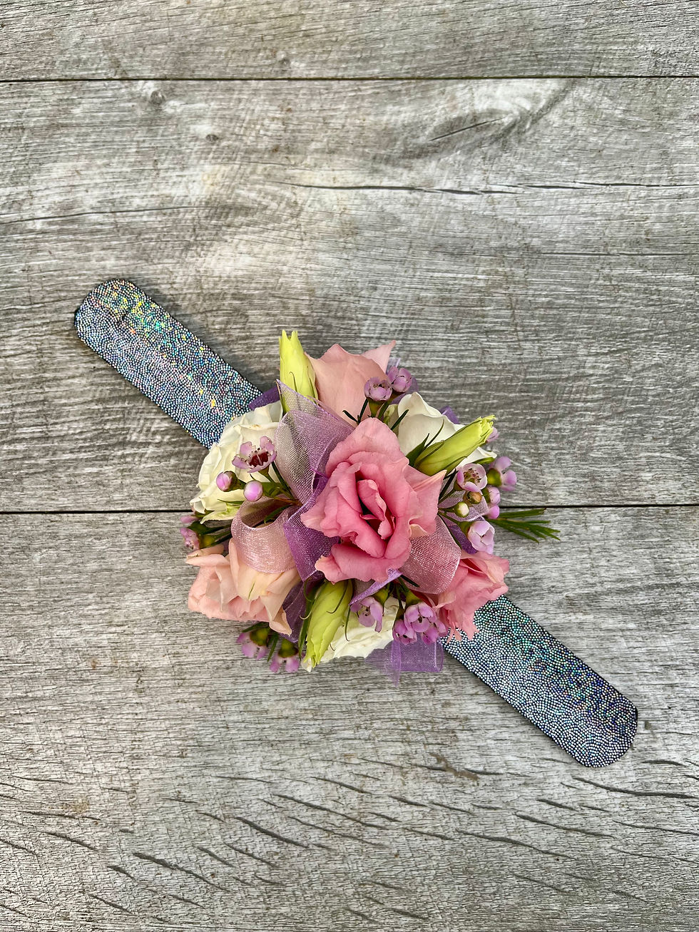 Mixed Corsage with Lisianthus P6