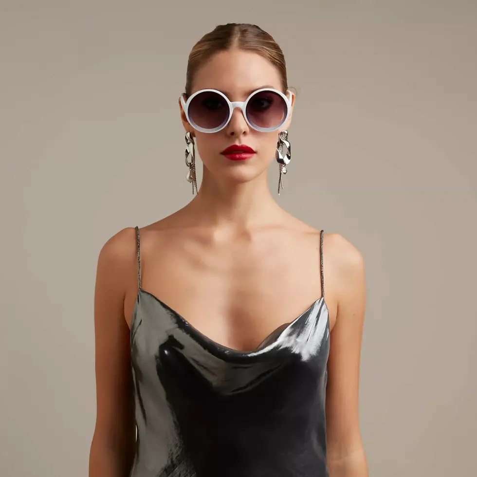 Thumbnail: Monica OK014