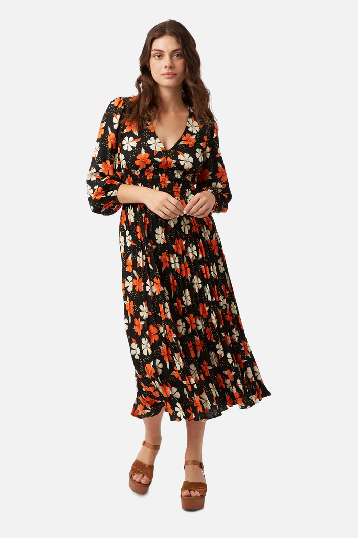 Traffic store people clothing