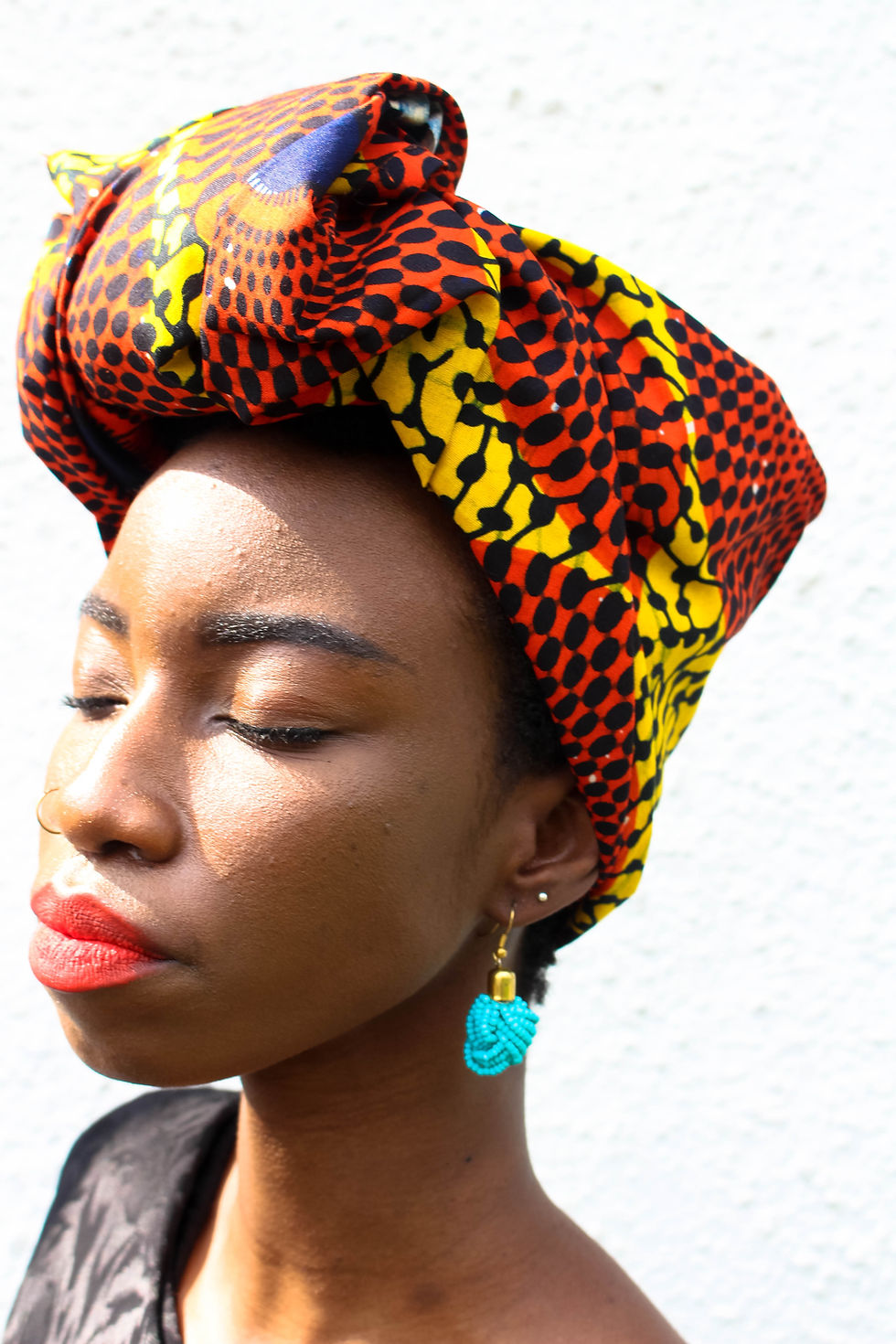 Thumbnail: Ovoid Torqoise earring