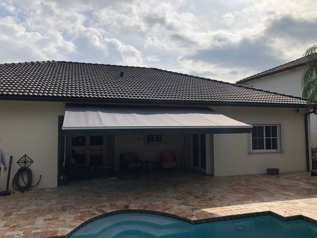 Retractable Awning