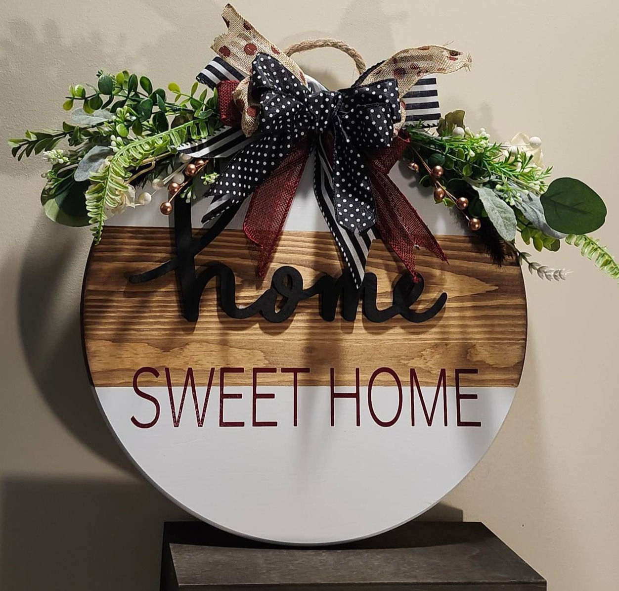 15in Round "Home Sweet Home" Door Hanger