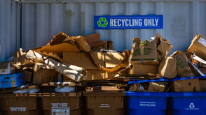 “Todo encaja, aplasta tu caja”: La novedosa iniciativa de Ecoembes para ahorrar espacio en los contenedores azules.