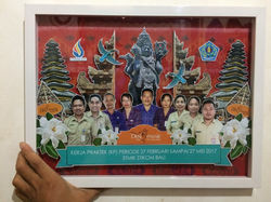 Pop Up Frame