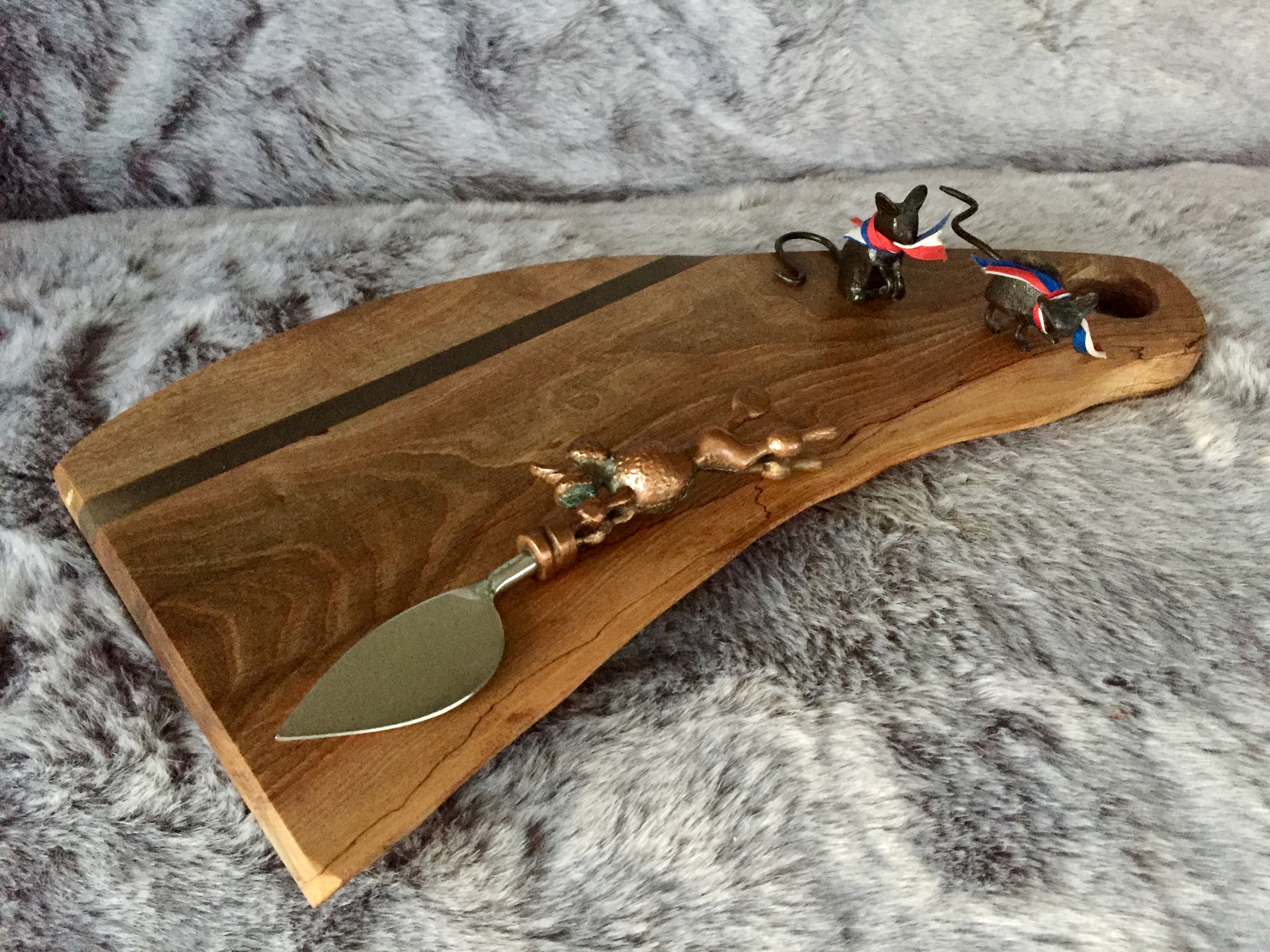 Epoxy cheese board