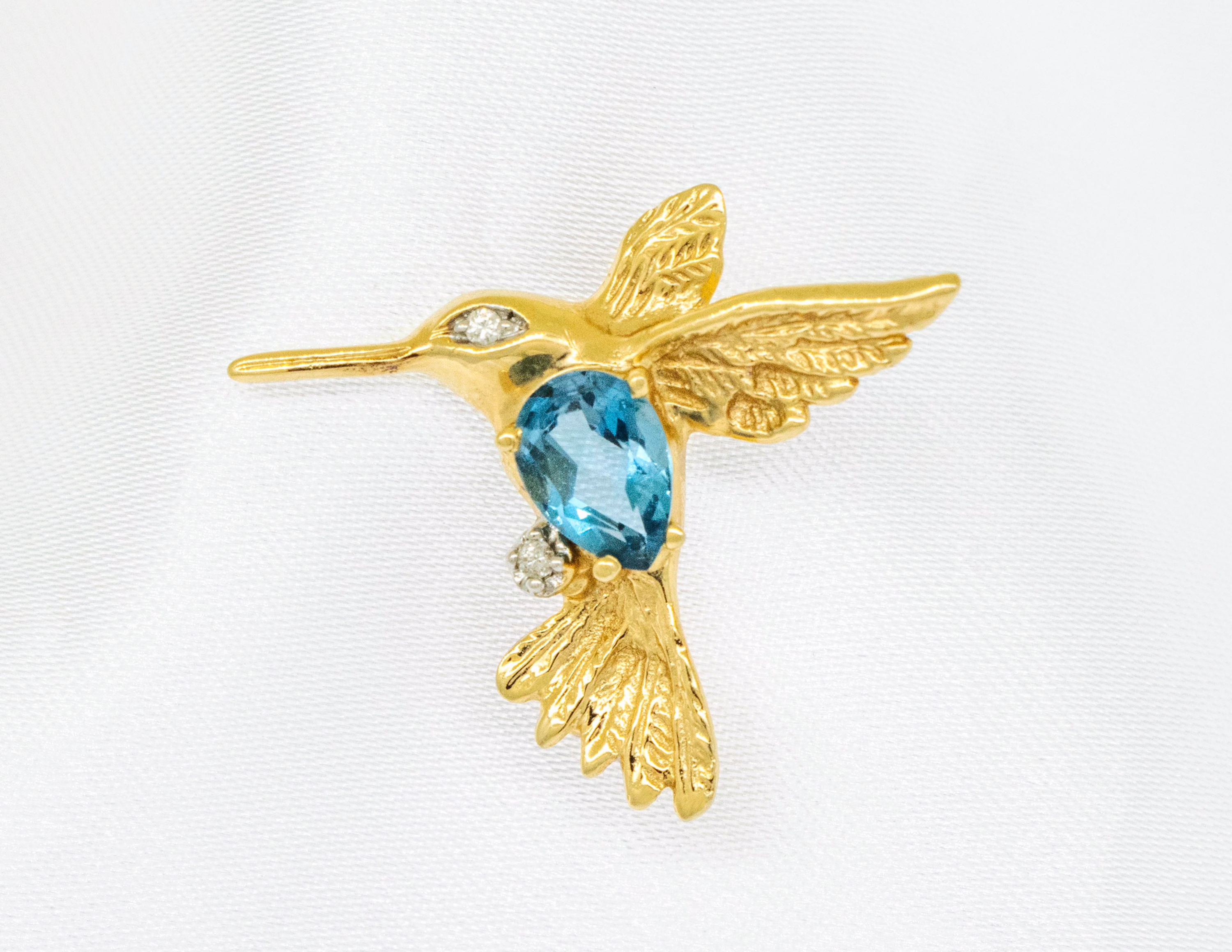 14K Yellow Gold Hummingbird Brooch