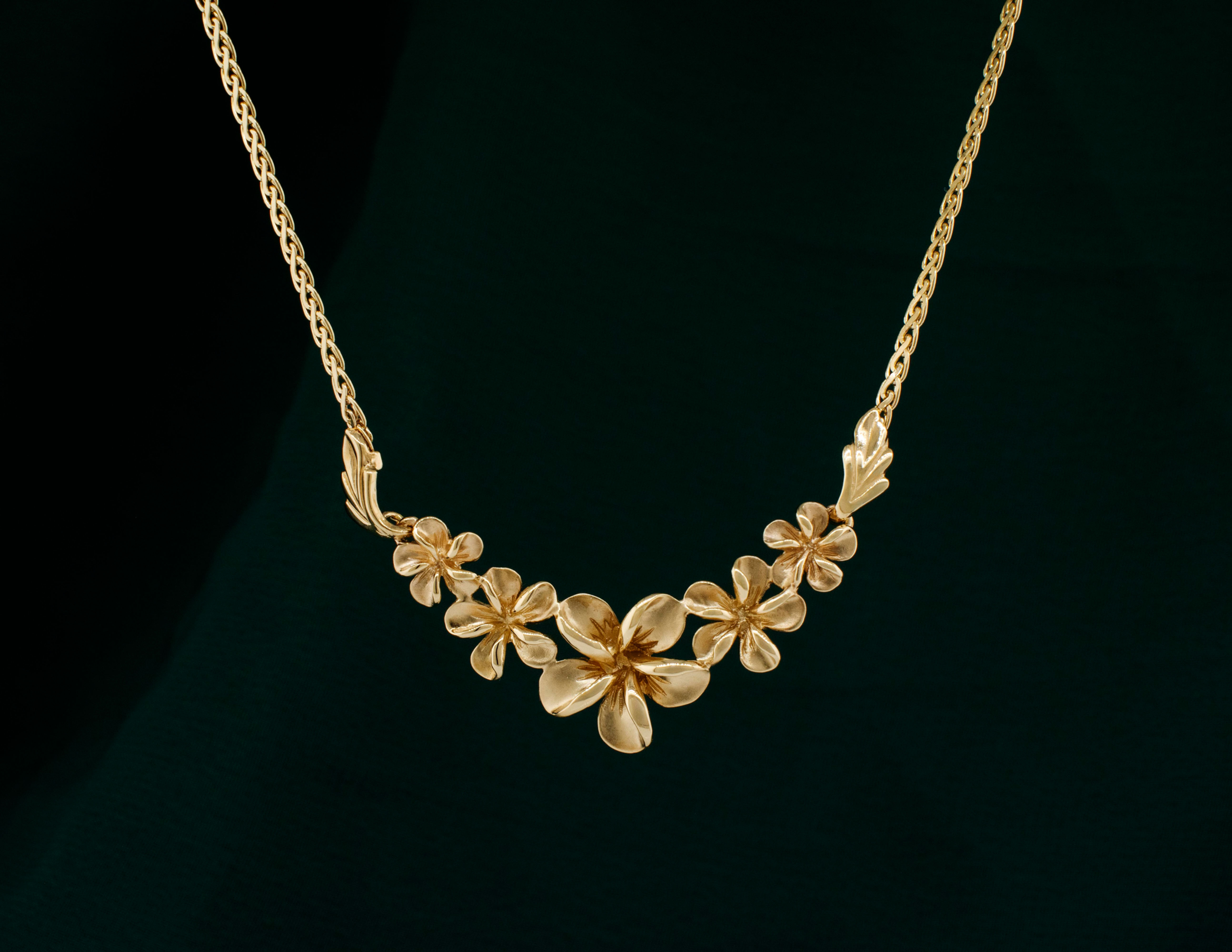 14k Yellow Gold Flower Necklace