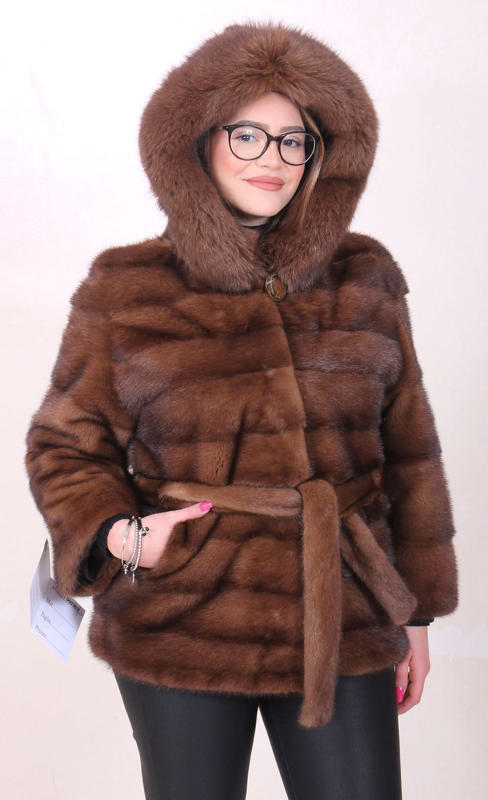 giacca visone con cappuccio