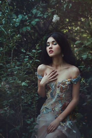 romantic photo shoots to be the main character in; main character energy; main character portraits; romantic portraits