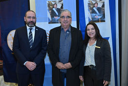 דיירי "פאלאס רעננה" מצדיעים לנשיא ארגנטינה מר חאבייר מיליי Palace Raanana