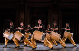 P.G.K. Productions Ltd. se enorgullece de presentar : Por primera vez en Israel desde Argentina podran disfrutar del ritmo apasionado de Los Potros MALAMBO en un espectáculo virtuoso de danza, percusión y música en vivo. FREEDOM del 19 al 26 de marzo en todo el país.