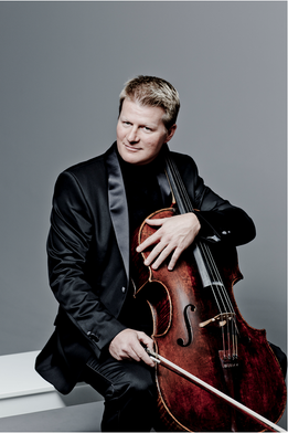 El virtuoso chelista húngaro László Fenyö y la Orquesta de Cámara de Israel dirigida por Ariel Zucke