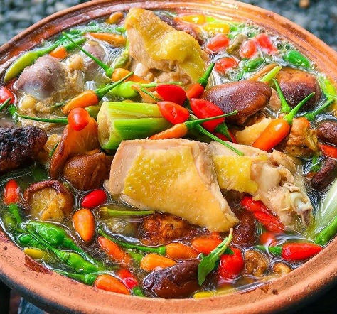 Lẩu gà ớt hiểm: Một lựa chọn lý tưởng cho các buổi tiệc tùng và dịp đặc biệt