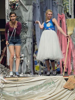 1stRehearsalRunTrashMcBeth-73