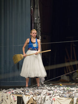 1stRehearsalRunTrashMcBeth-202