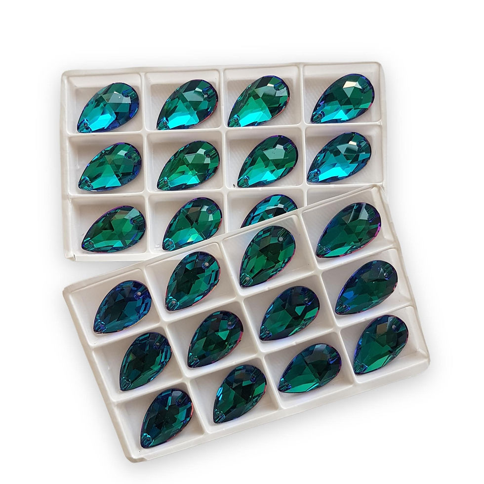 Thumbnail: Drop Shape Emerald Crystal