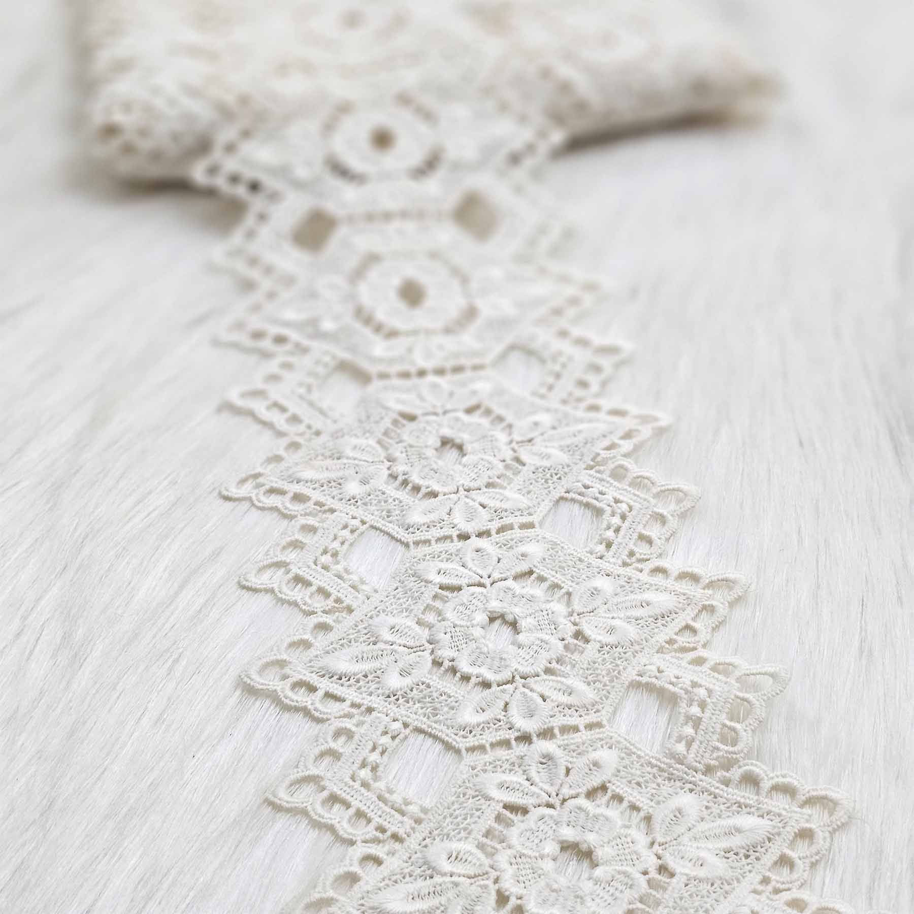 Guipure lace