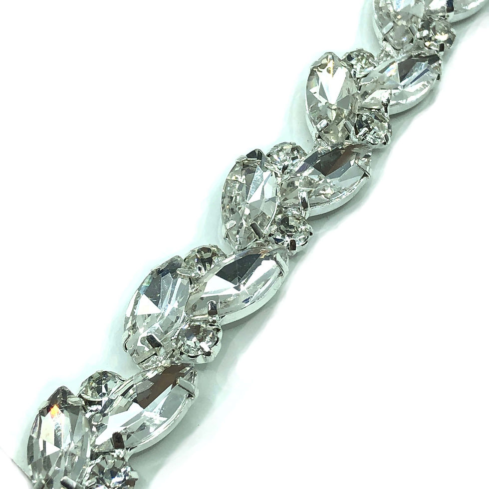 Thumbnail: Eye Shape Diamond Crystal Rhinestone Chain