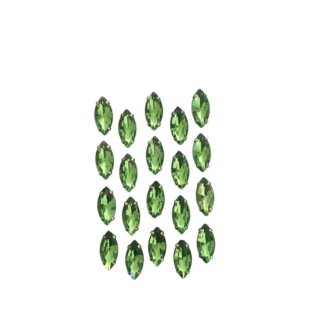 Peridot eye shape crystal