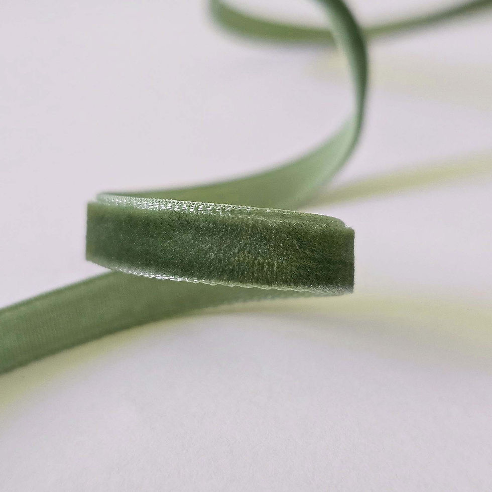 Thumbnail: Dark Green velvet ribbon