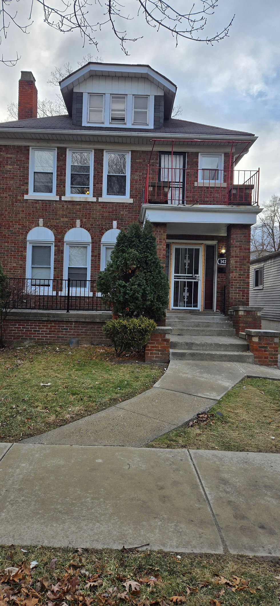 1427 Lawrence