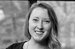 Kayla Edwards_IIDA Headshot_edited.jpg