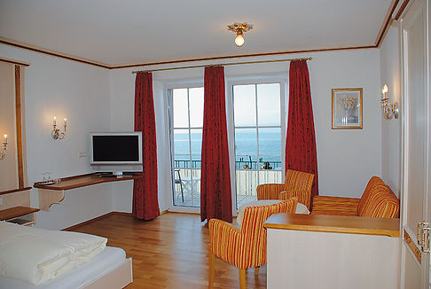 doppelzimmer-gross-1.jpg