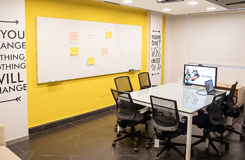 02- CREATIVE ROOM Coworks-80_edited sala de reuniones