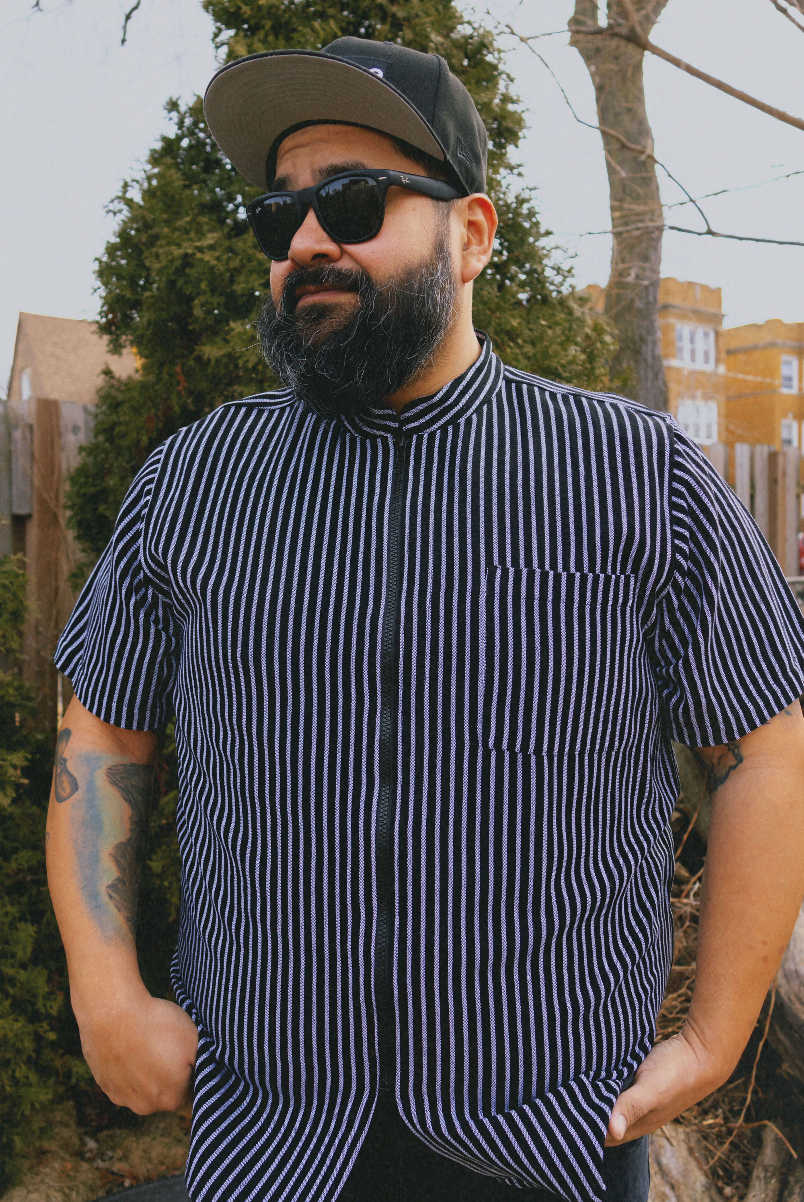 MEN'S BLACK AND WHITE TEXTILE ZIP-UP