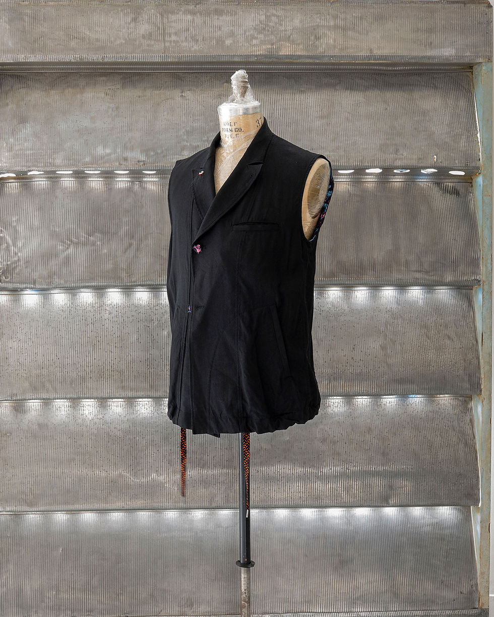 サムネイル： BLACKBIRD / sleeveless editor’s jacket