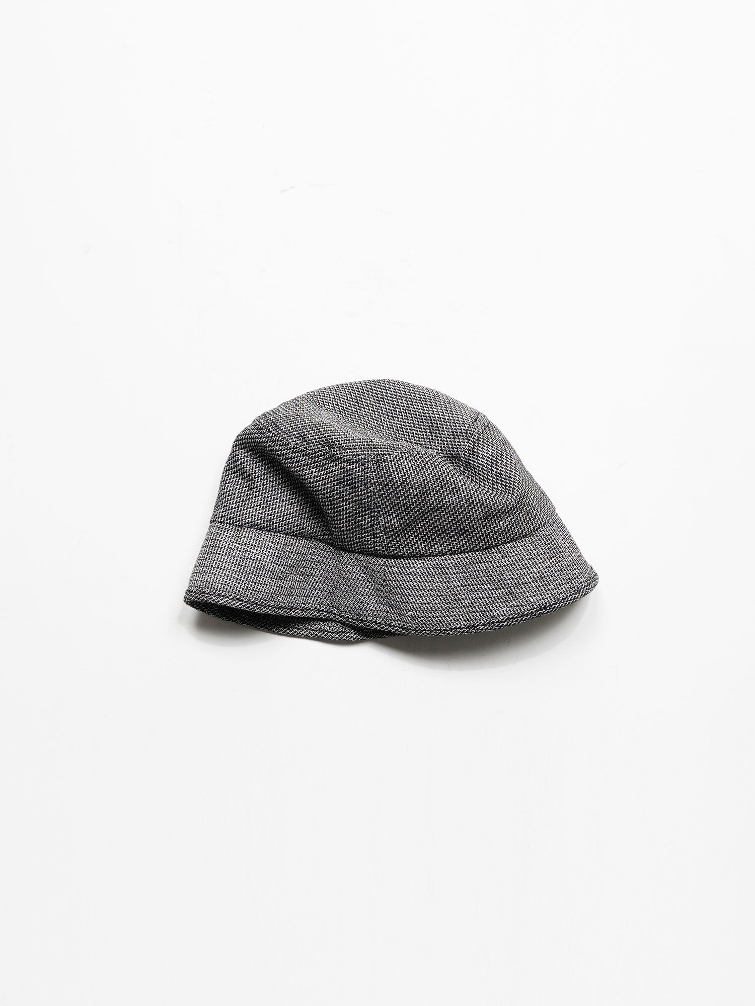 BLACKBIRD / bucket hat