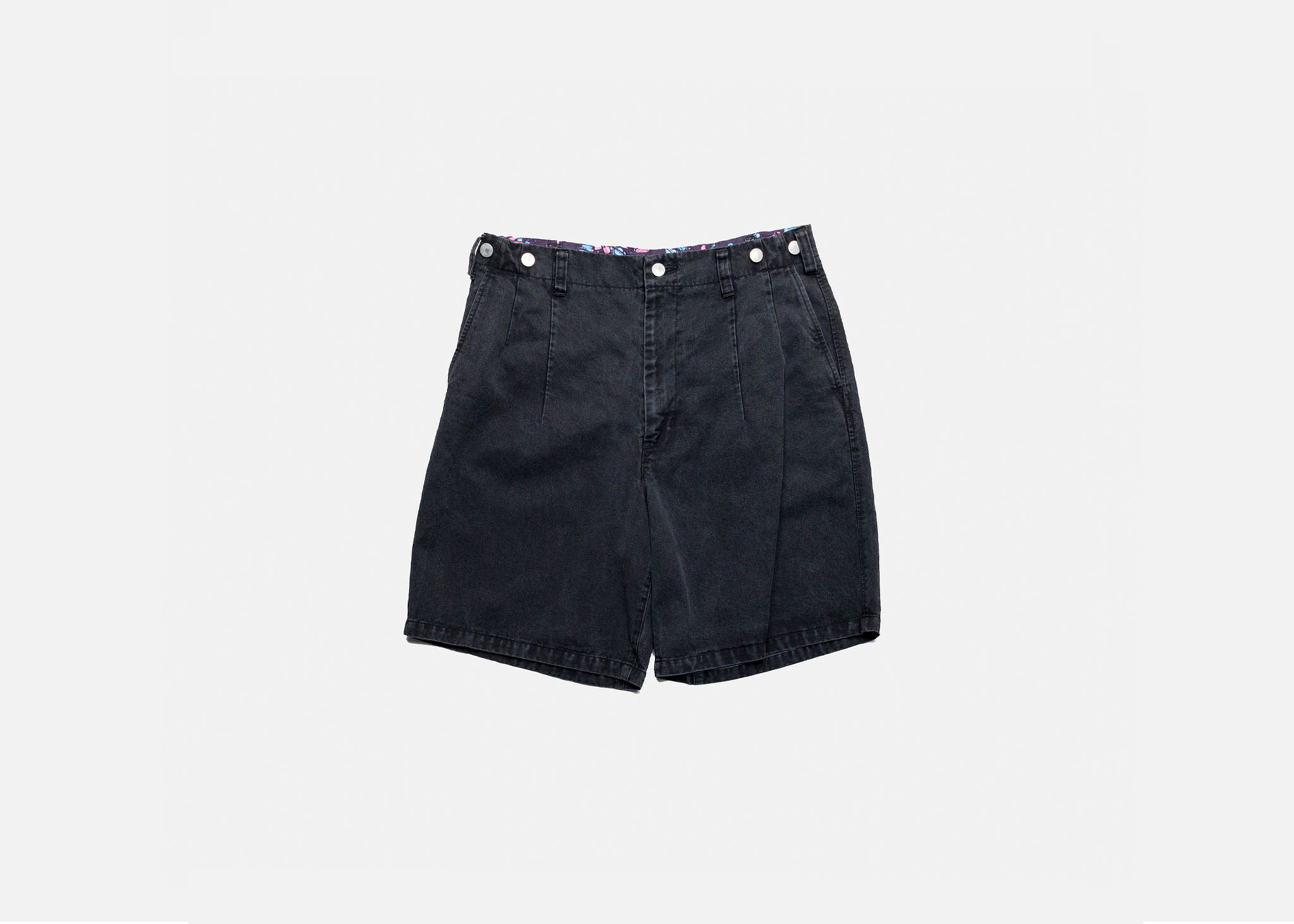BLACKBIRD / editor's short trouser