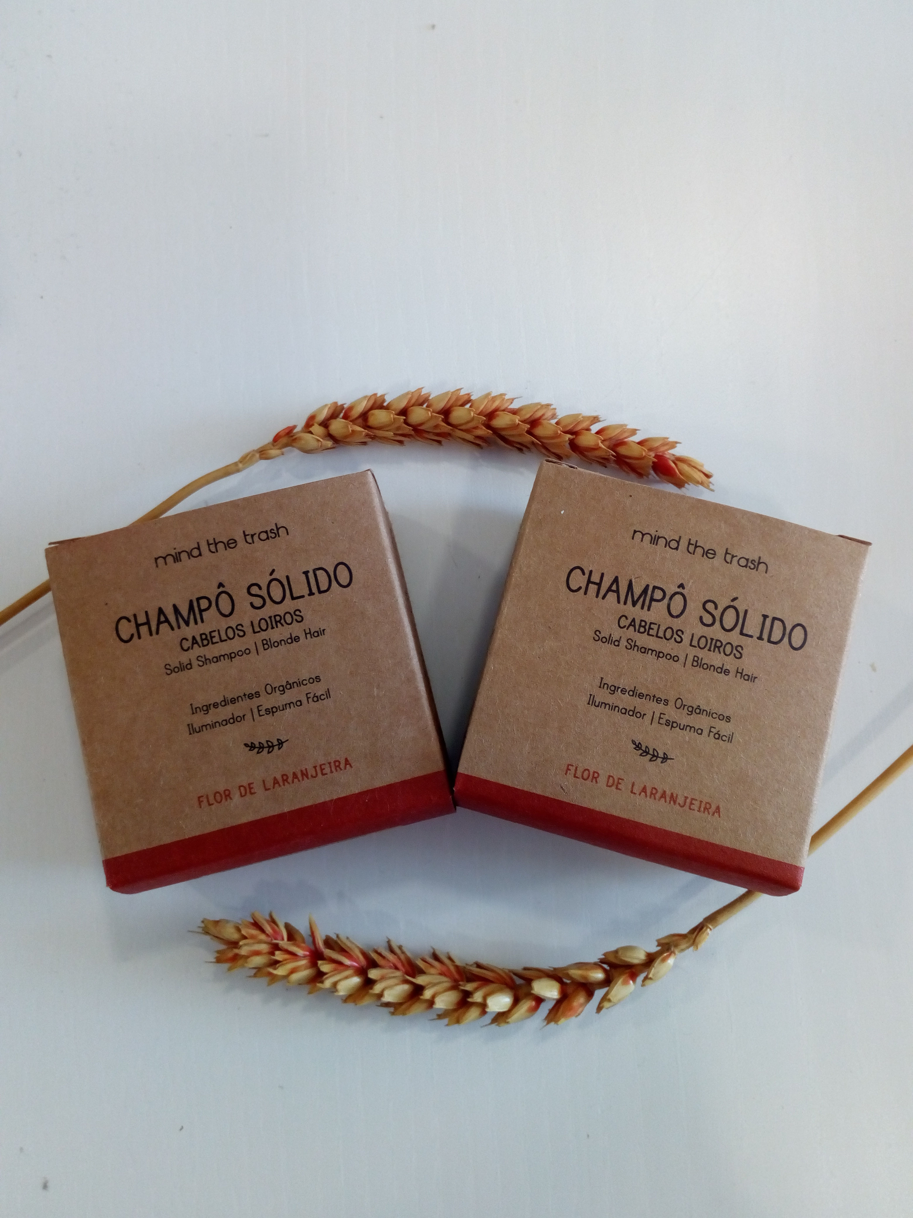 Champô sólido para cabeos loiros