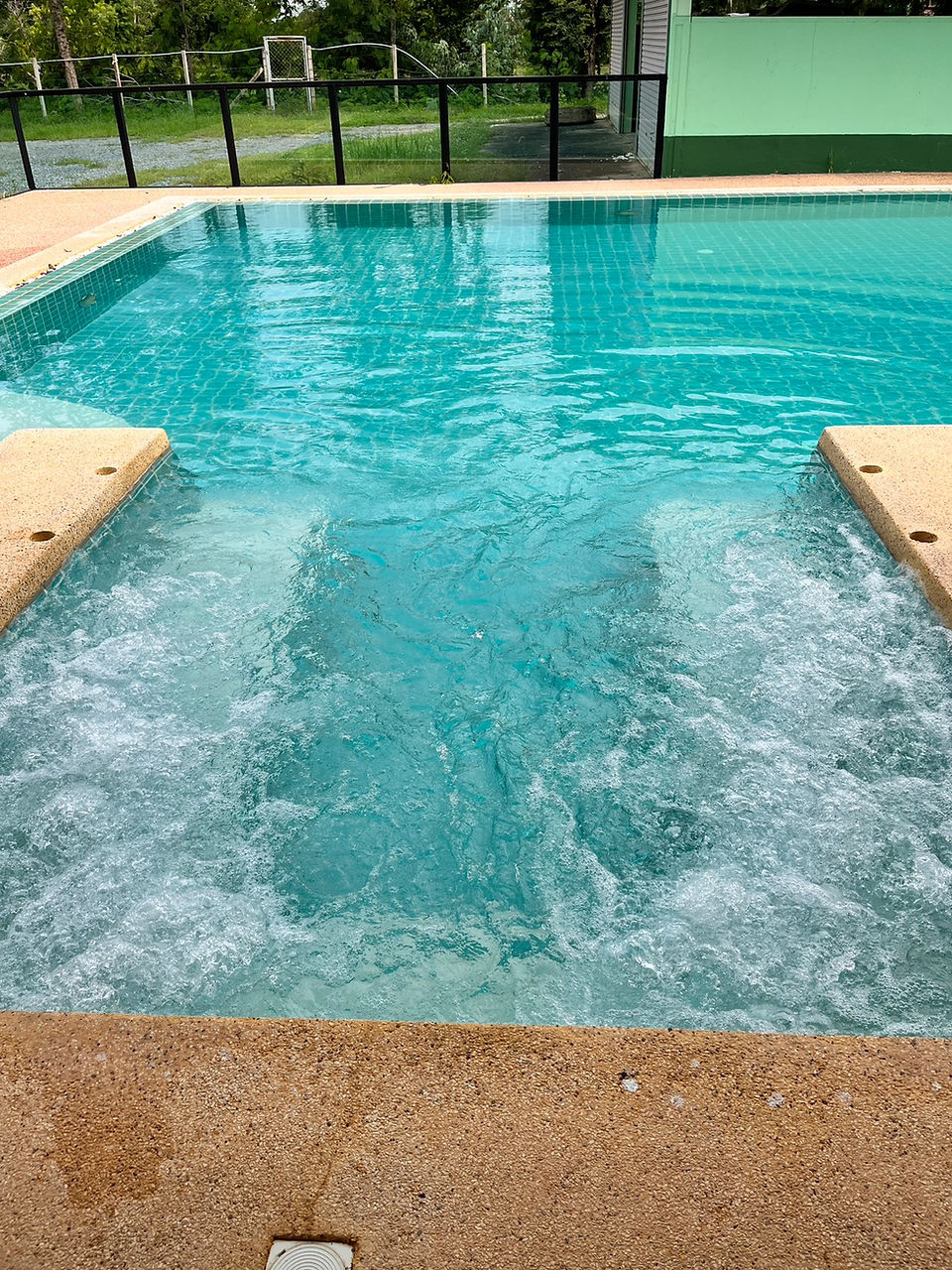 Inspecting swimming pool equipment and system