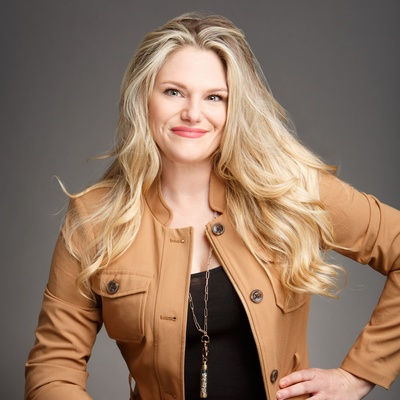 headshot of aubrie layne